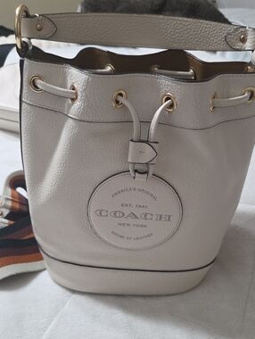 Coach Pebbled Leather Bucket Shoulder Bag in Light Cream with Gold Hardware